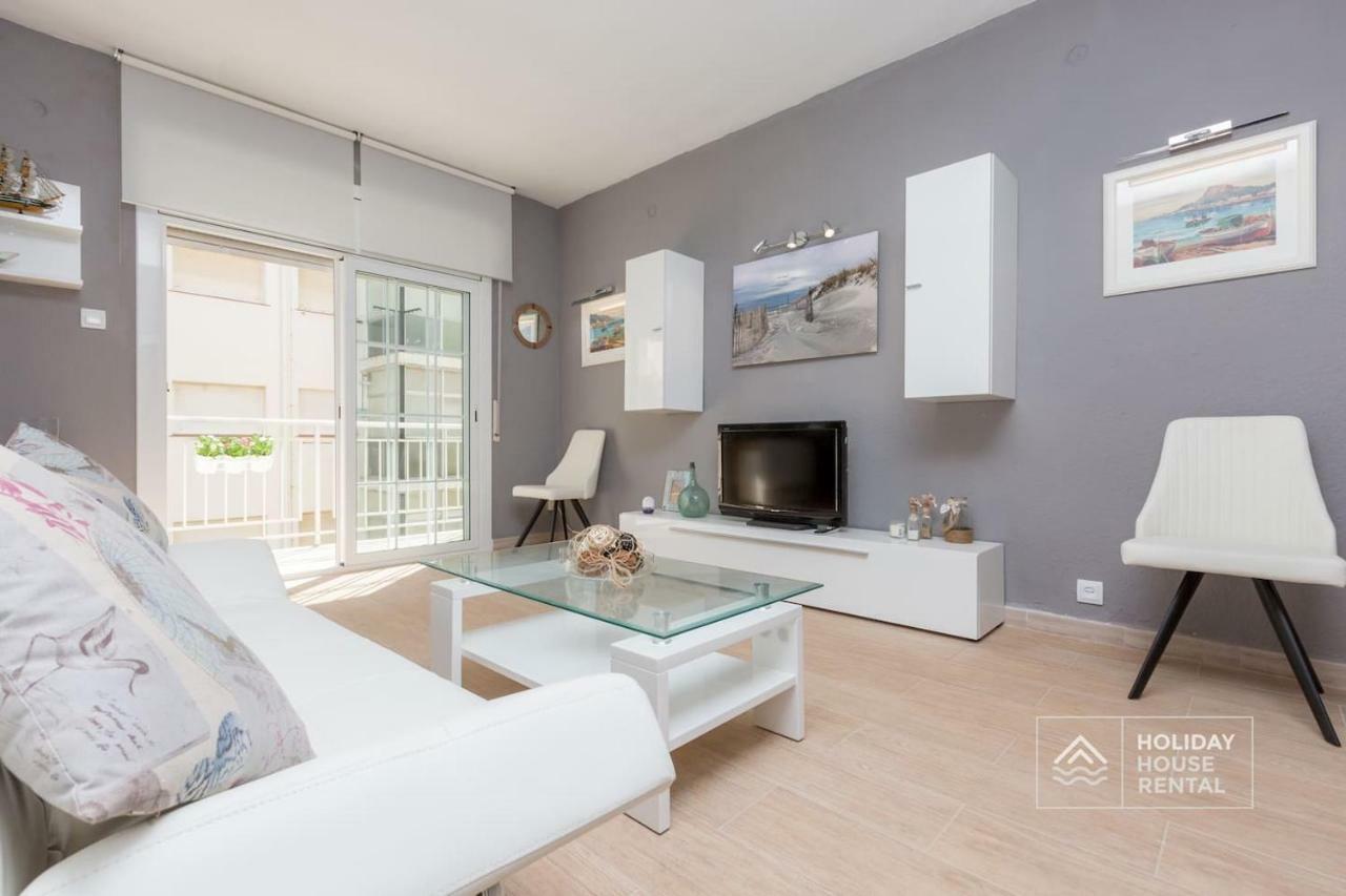 S12 - Beach Front Apartment --Free Wifi- Салоу Экстерьер фото